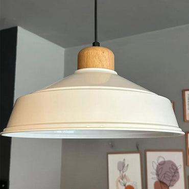 Einzelner Kronleuchter Kopfteil aus Holz