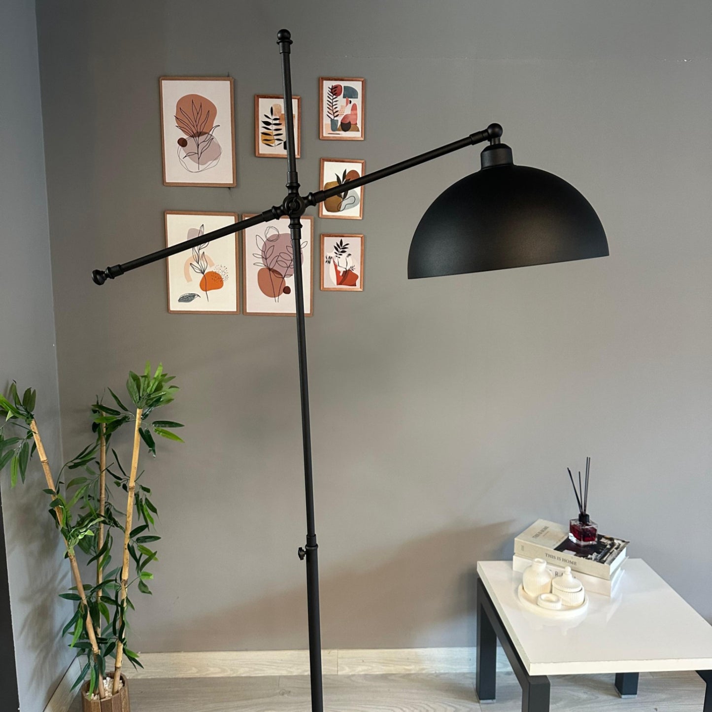 Gorkiede Moderne Stehleuchte