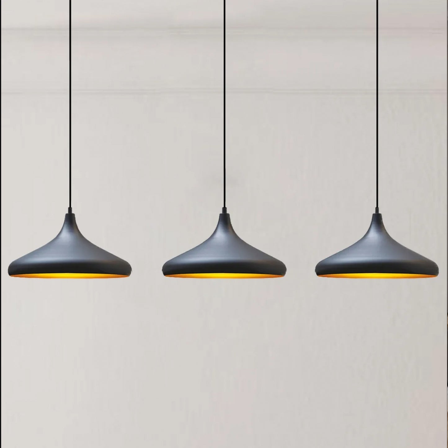 Schwarze Pendelleuchte Triple Champion