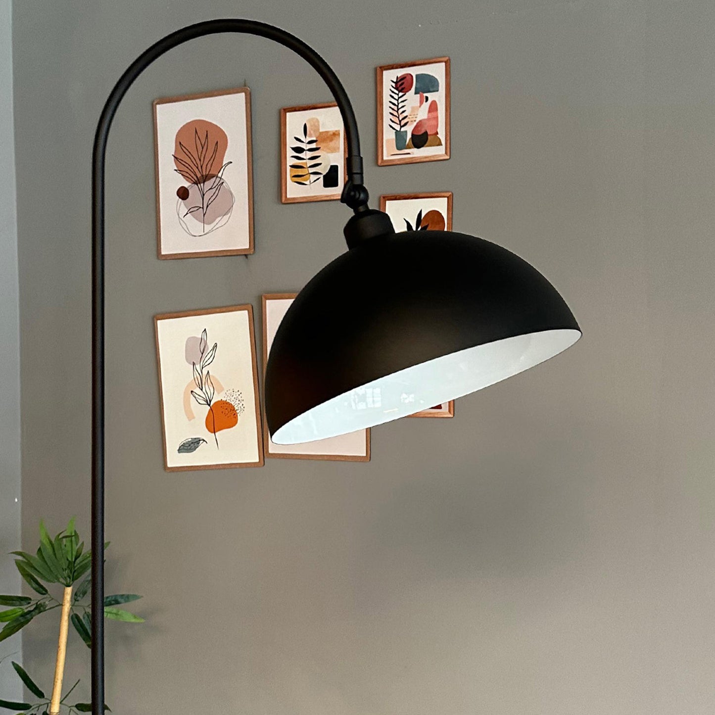 Stehlampe Moderne Stehlampe aus Metall mit E27, verstellbarer Lampenschirm