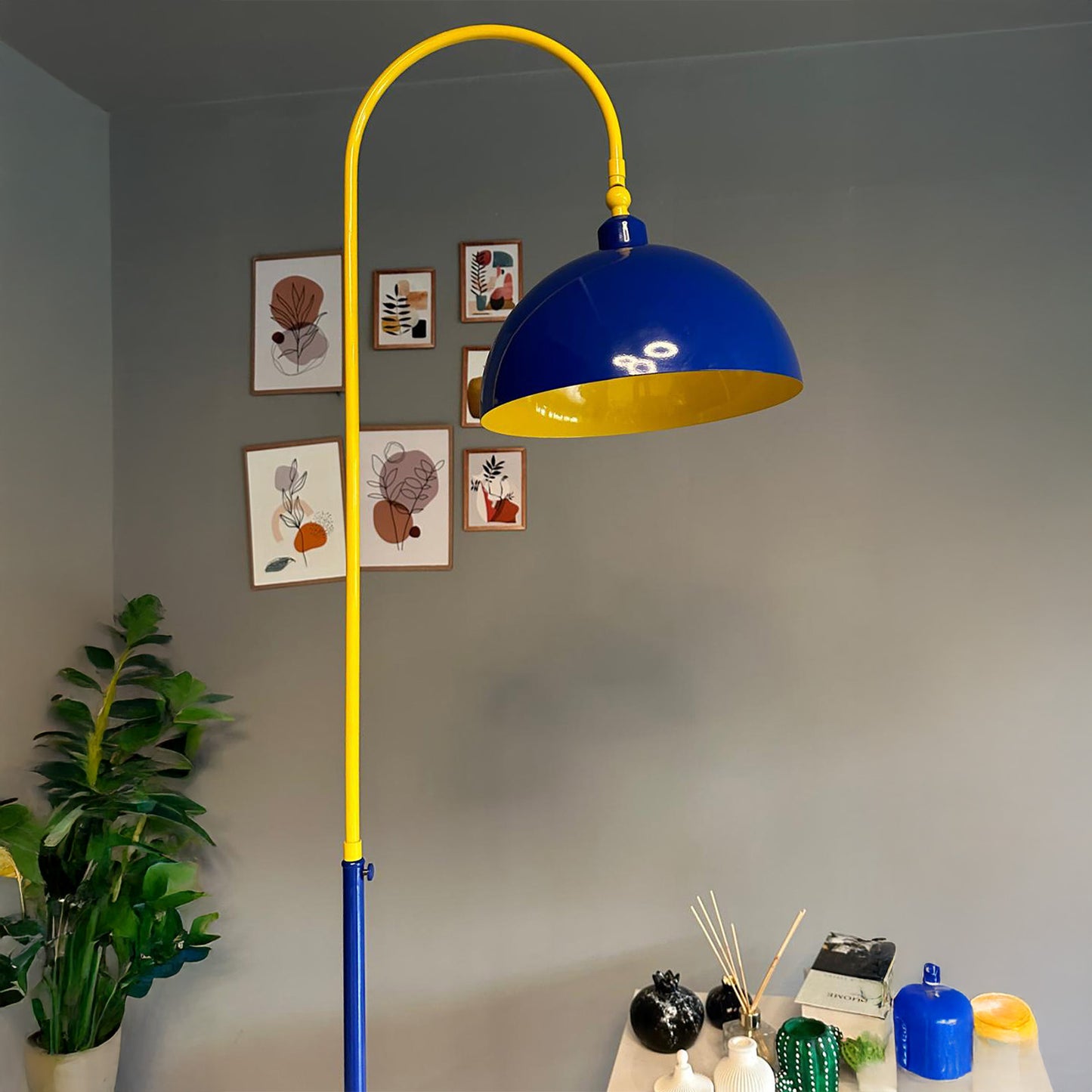 Stehlampe Moderne Stehlampe aus Metall mit E27, verstellbarer Lampenschirm