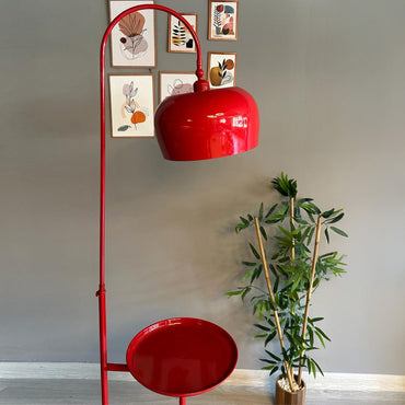 Rote Stehlampe Bewegliches Kopfteil Modernes Dekoratives Metall mit Couchtisch