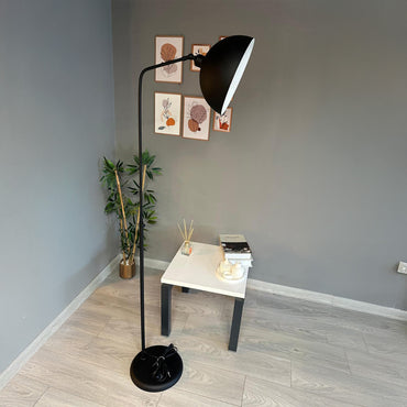 Stehlampe Moderne Stehlampe aus Metall mit E27, verstellbarer Lampenschirm