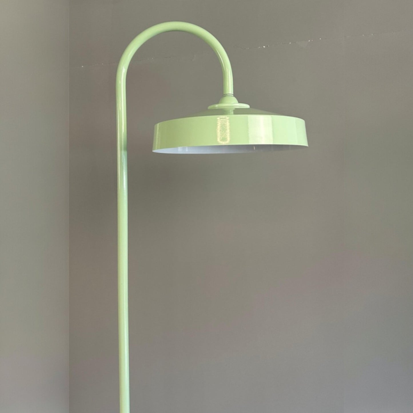 Stehlampe Cirva Bewegender Ufo Kopf Moderne Dekorative Metall Stehlampe