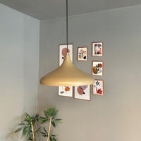 Lampada a sospensione in metallo