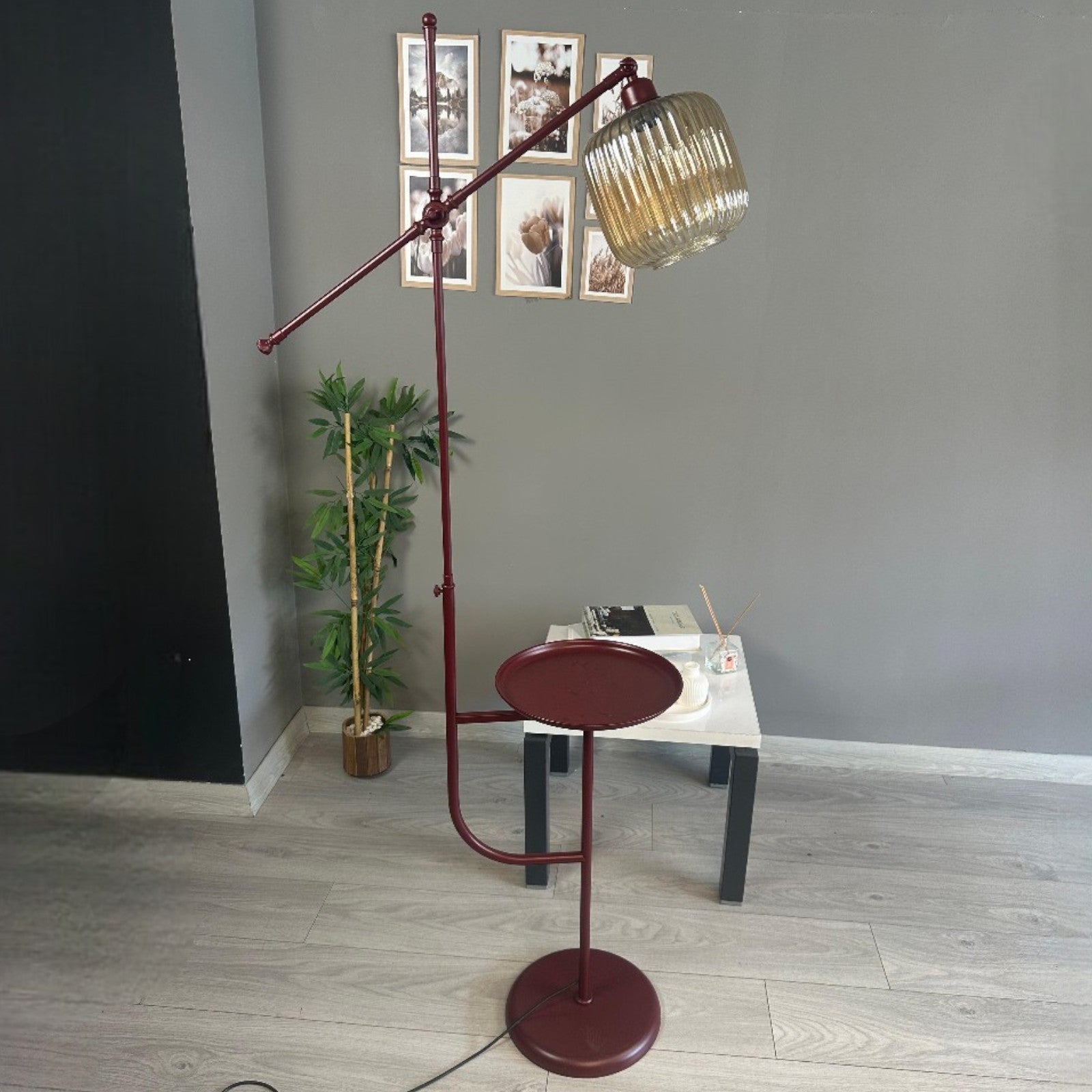 Tumbled Cirel Head Moderne dekorative Metall Stehleuchte