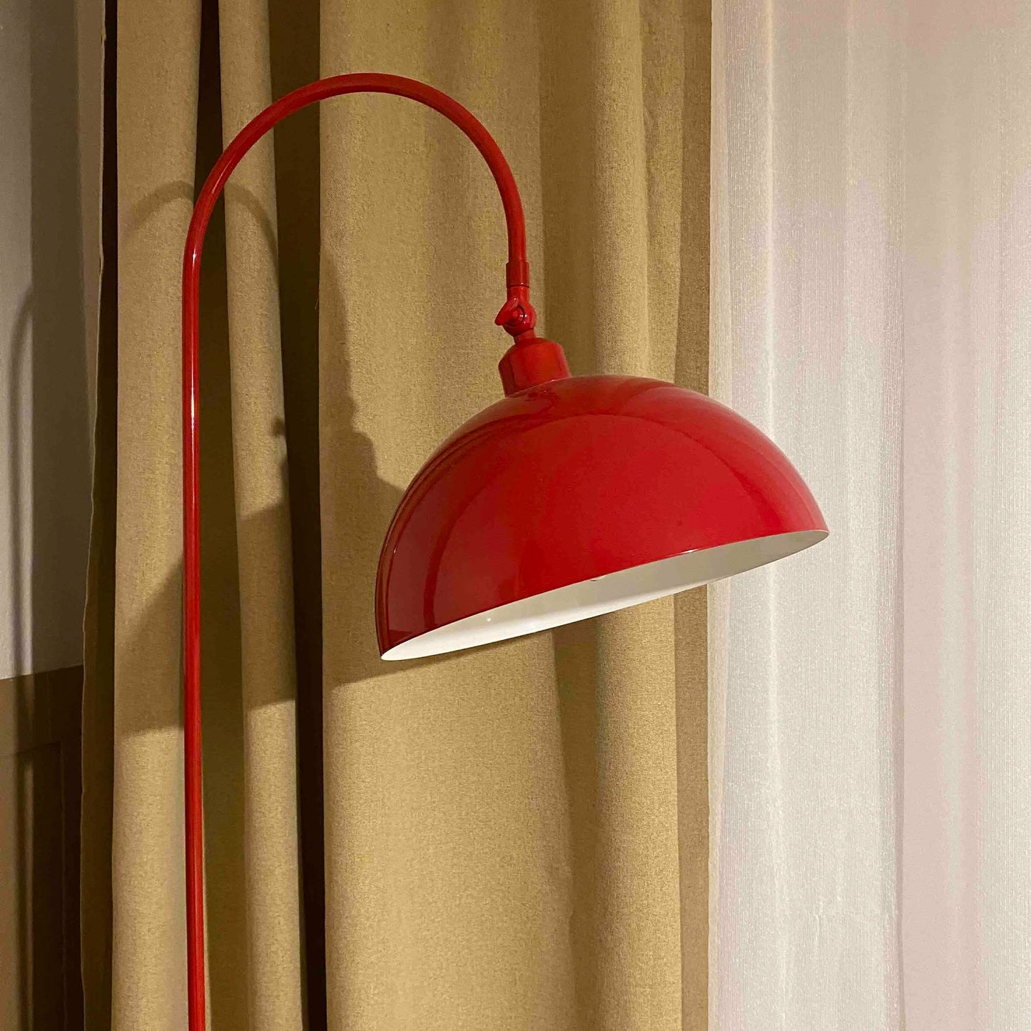 Stehlampe Moderne Stehlampe aus Metall mit E27, verstellbarer Lampenschirm