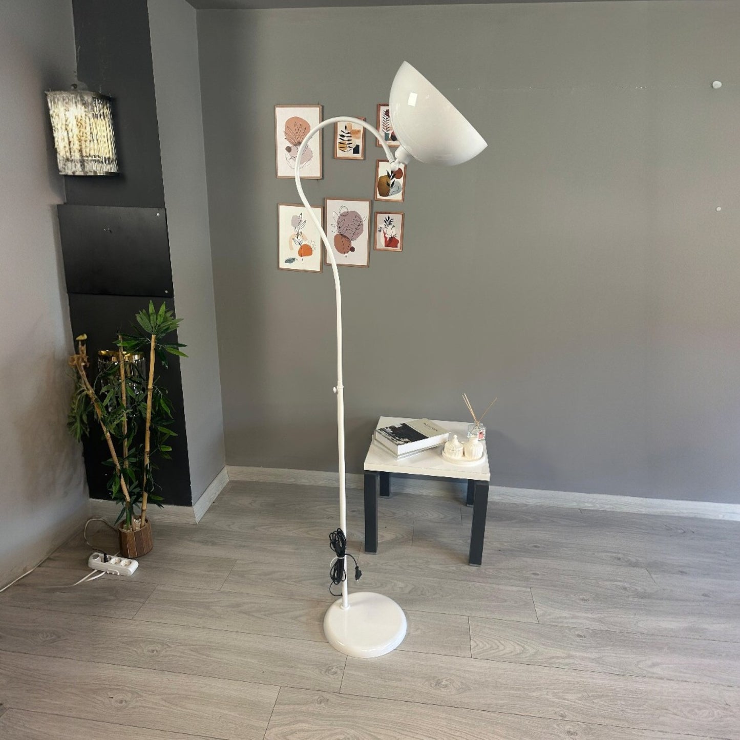 Stehlampe Elvon Bewegender Ufo Kopf Moderne Dekorative Metall Stehlampe