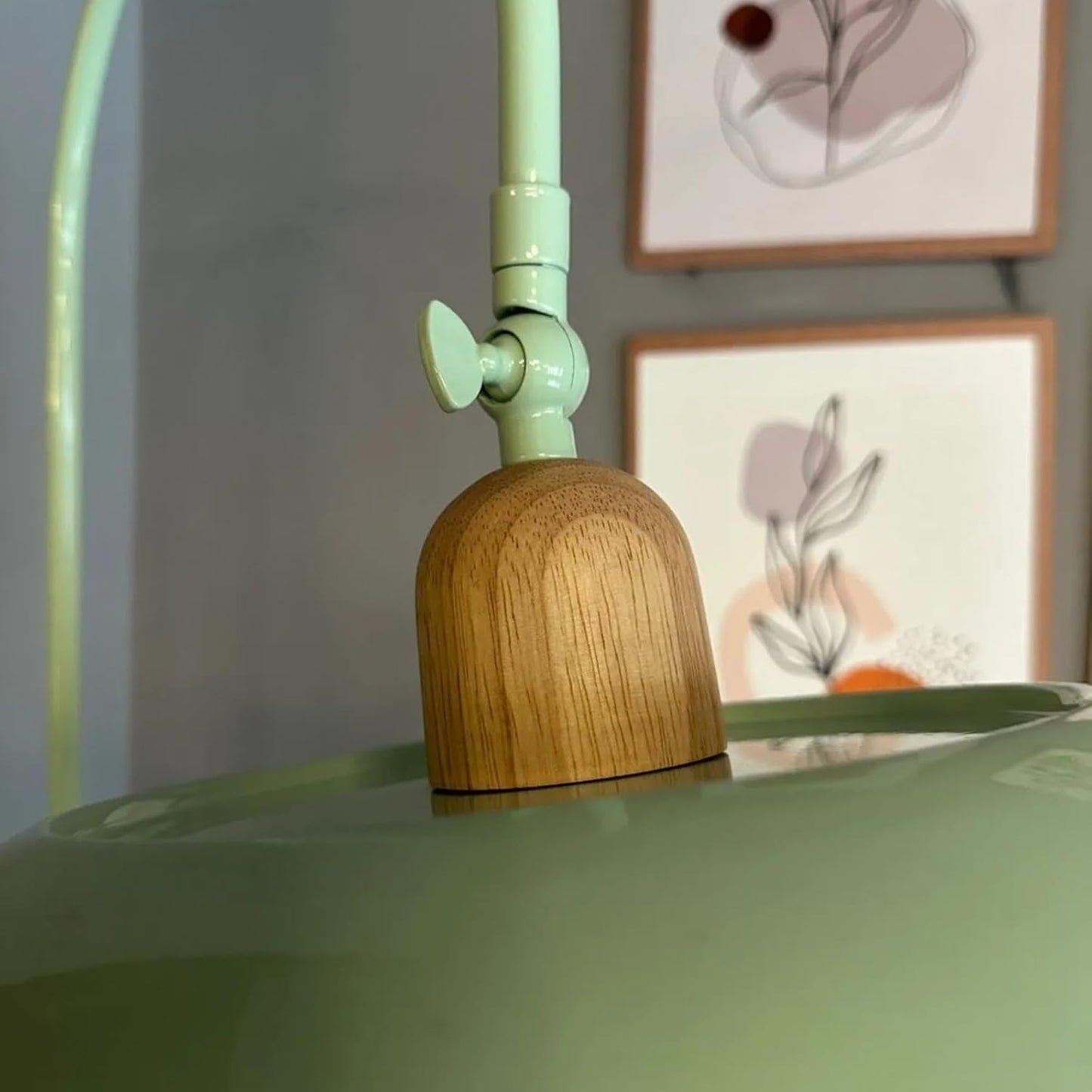 Stehlampe Gorkiede Stehlampe aus Metall mit E27, verstellbarer Lampenschirm