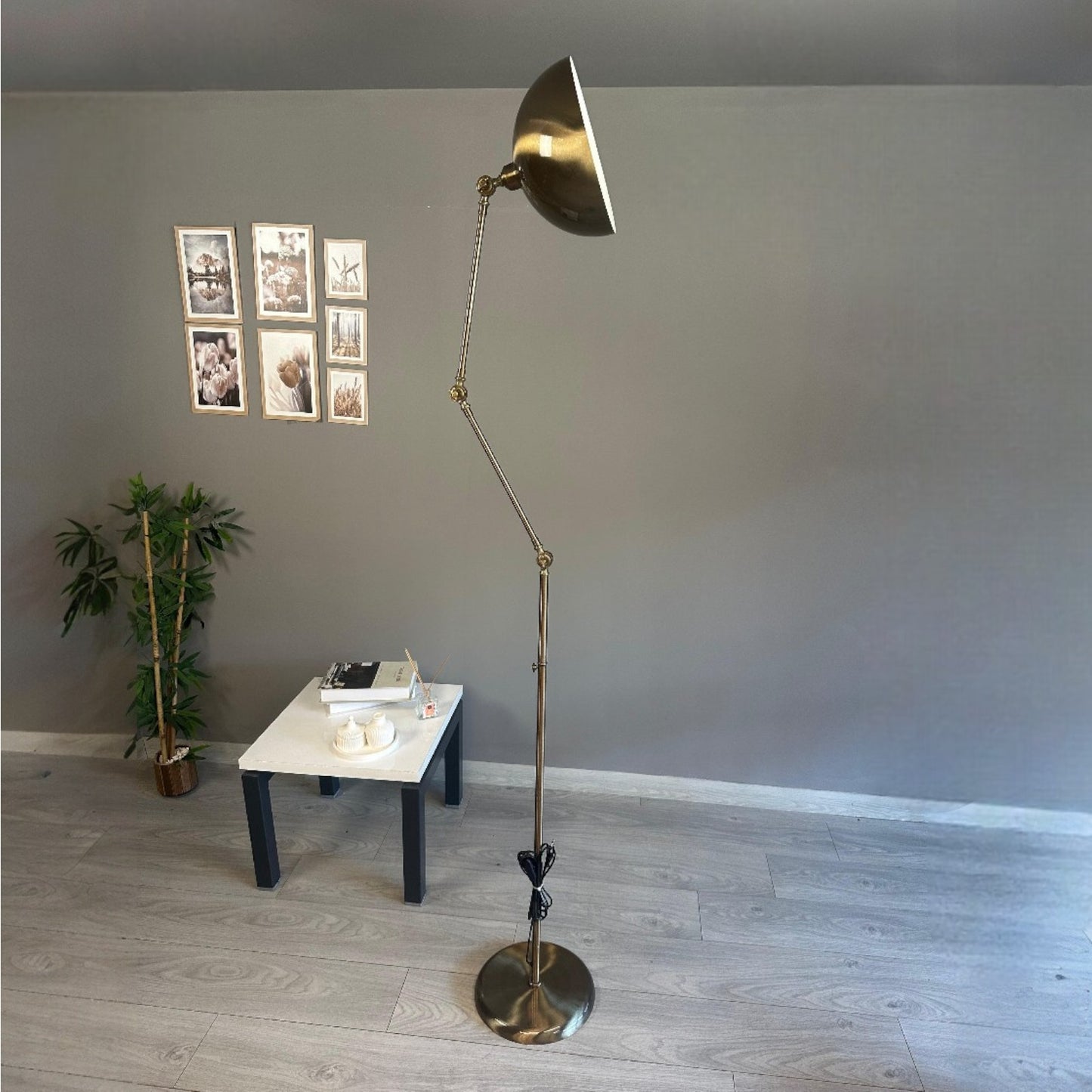 Stehlampe Raxon Bewegender Ufo Kopf Moderne Dekorative Metall Stehlampe