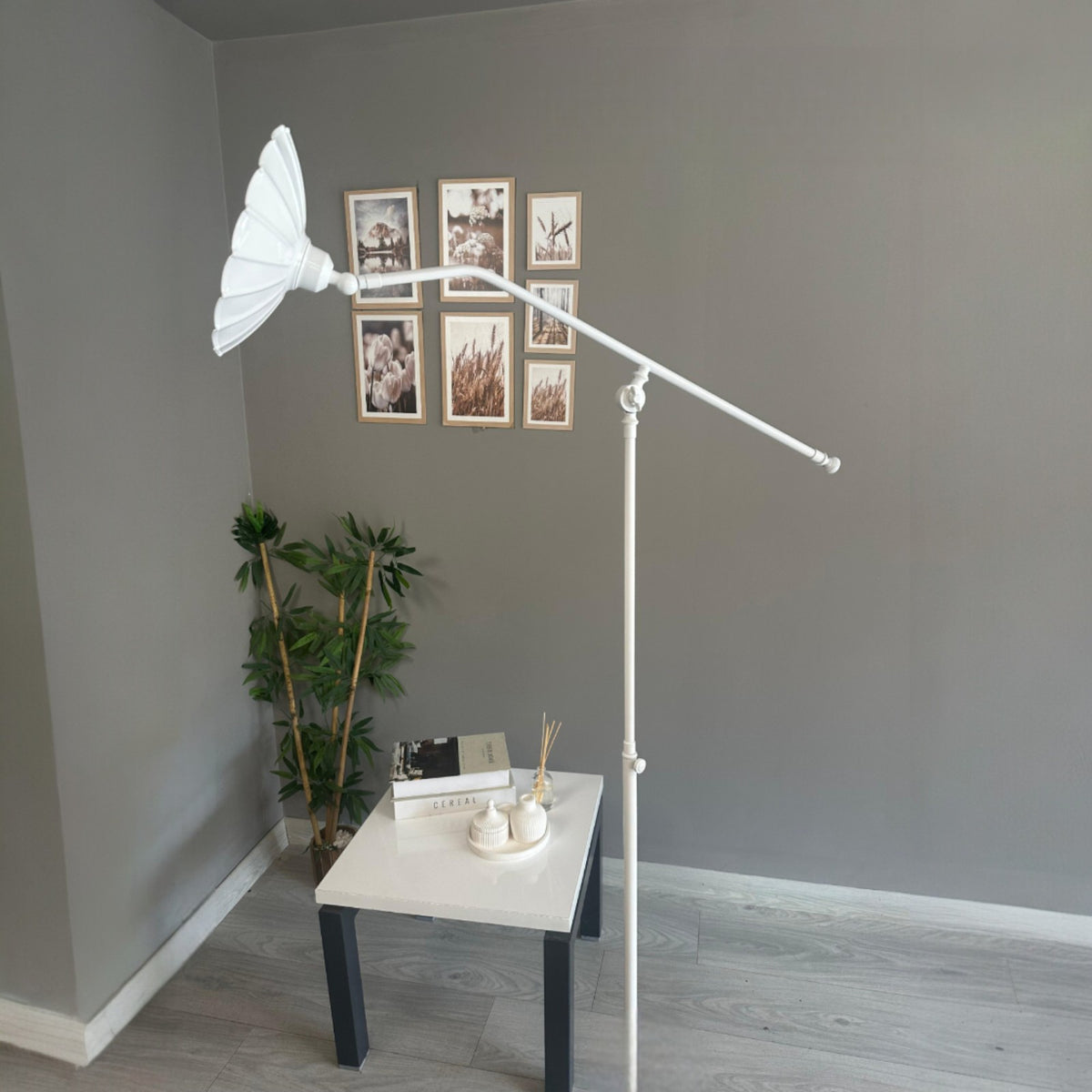 Stehlampe FKRisso Bewegender Ufo Kopf Moderne Dekorative Metall Stehlampe