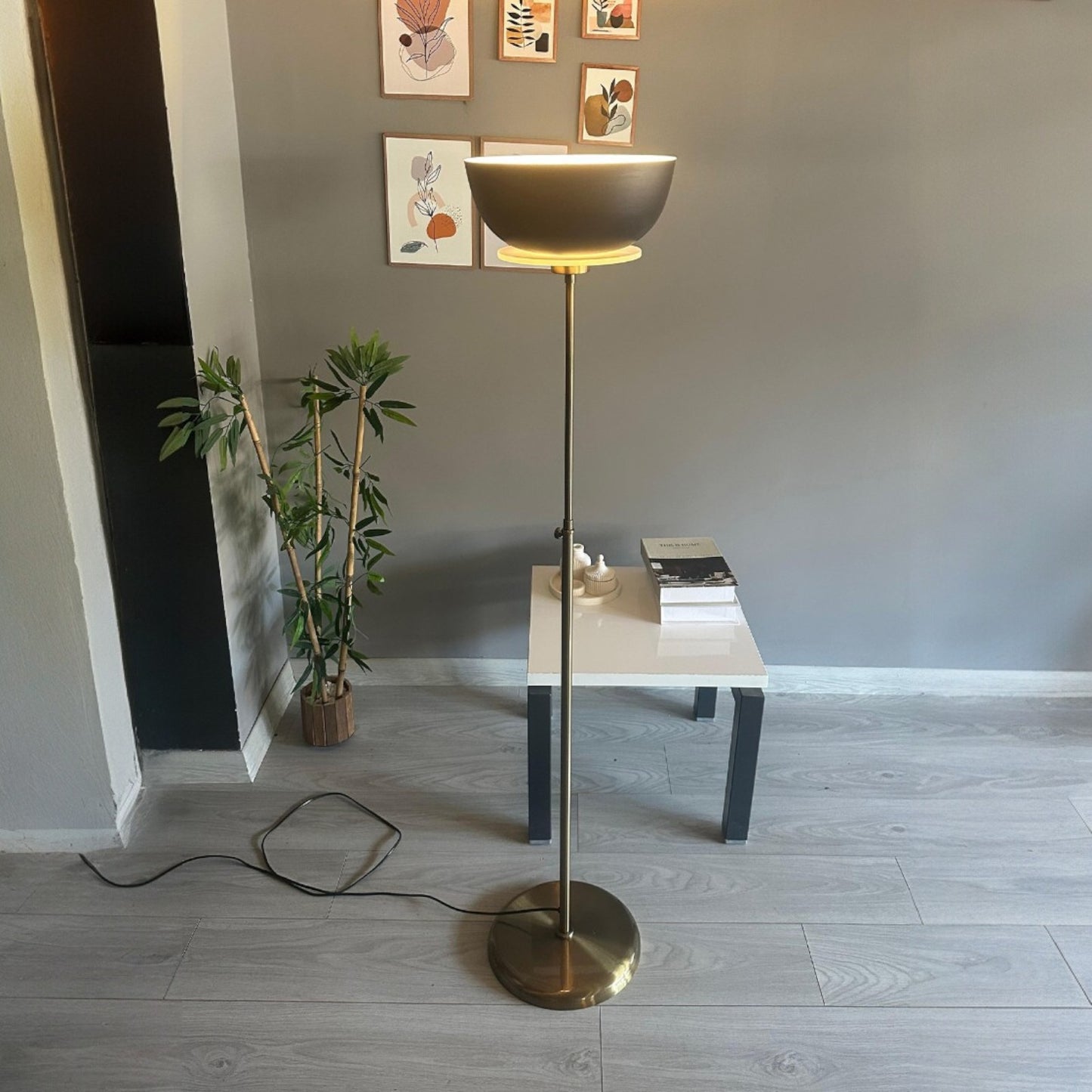Stehlampe Lunex Bewegender Ufo Kopf Moderne Dekorative Metall Stehlampe