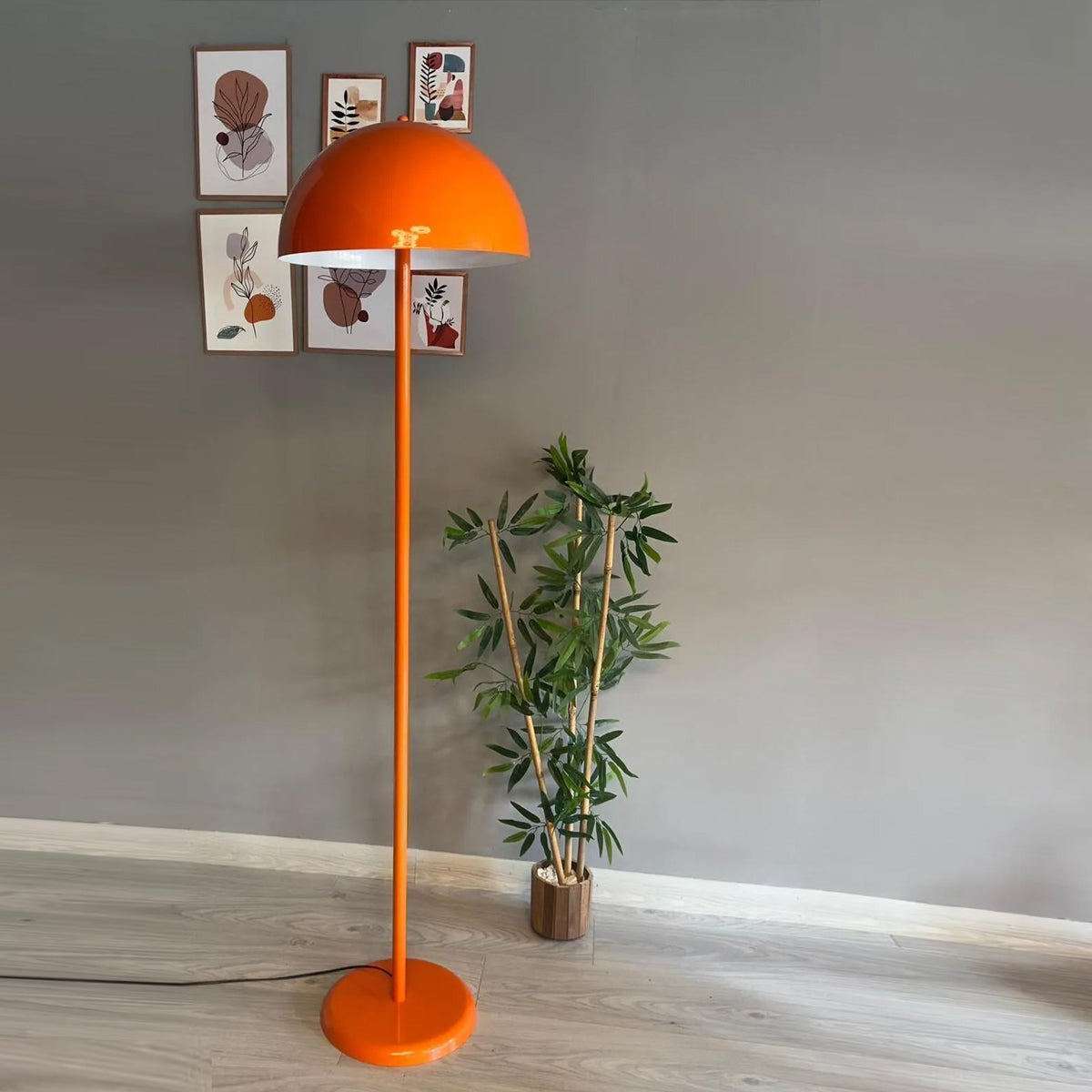 Stehlampe Moderne Stehlampe aus Metall mit E27, verstellbarer Lampenschirm