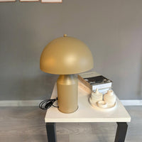 Lampada da tavolo a fungo in metallo