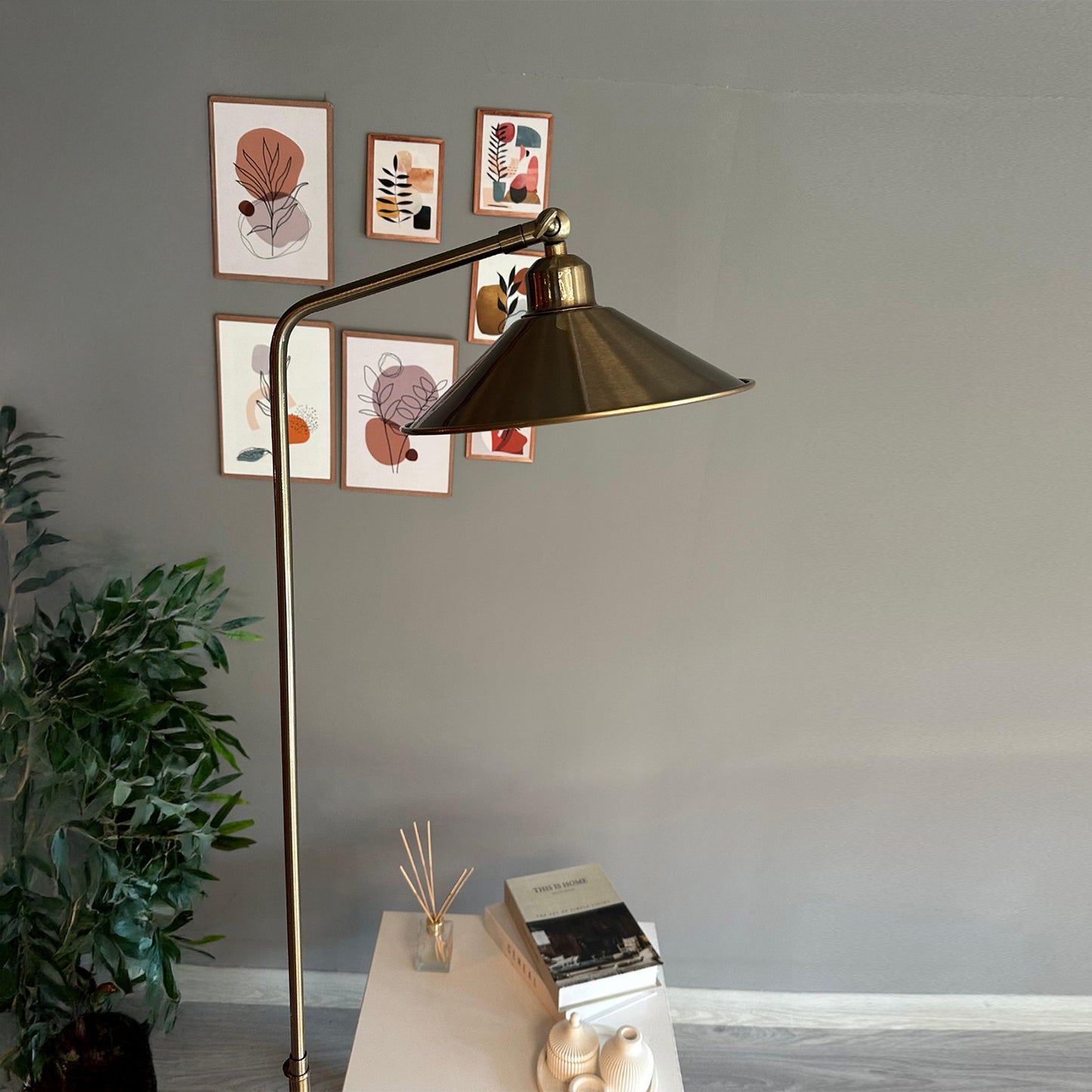 Stehlampe Farel Bewegender Ufo Kopf Moderne Dekorative Metall Stehlampe