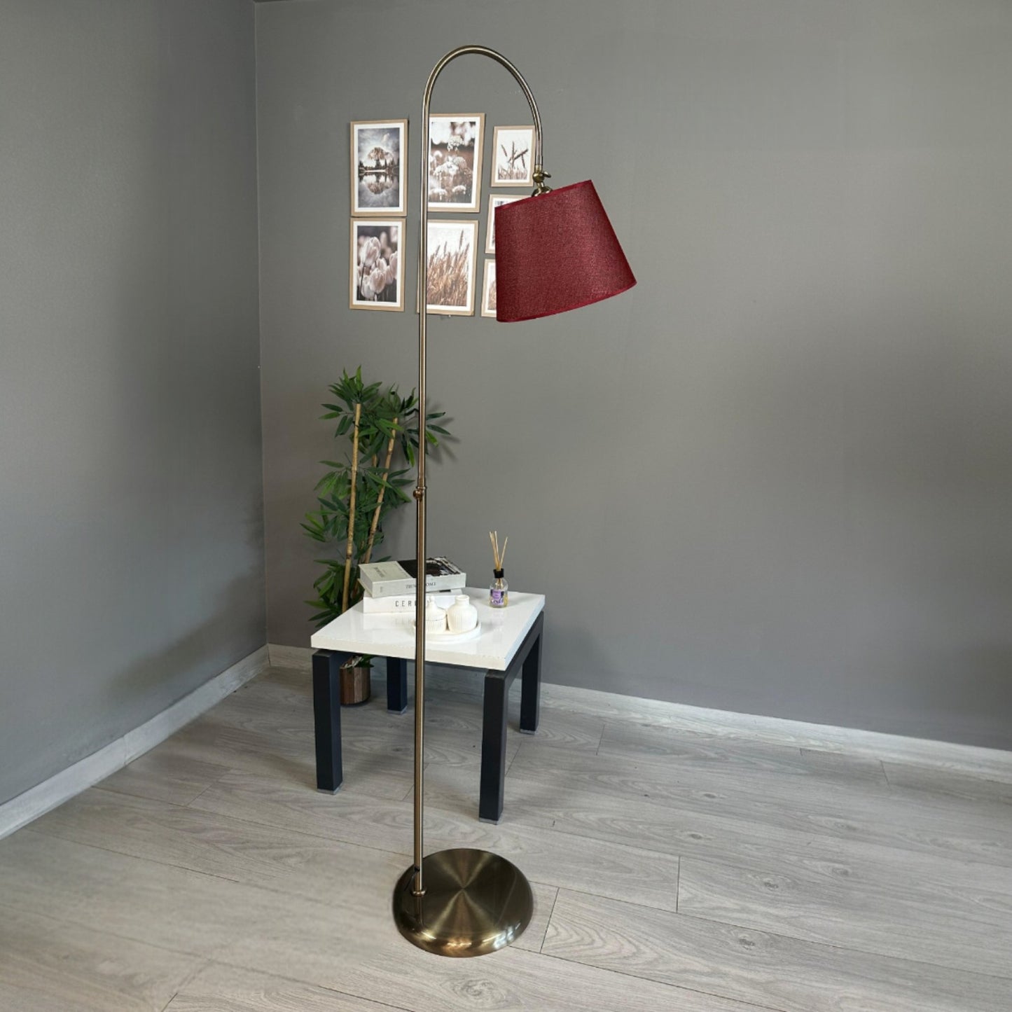 Stehlampe UCotella Bewegender Ufo Kopf Moderne Dekorative Metall Stehlampe